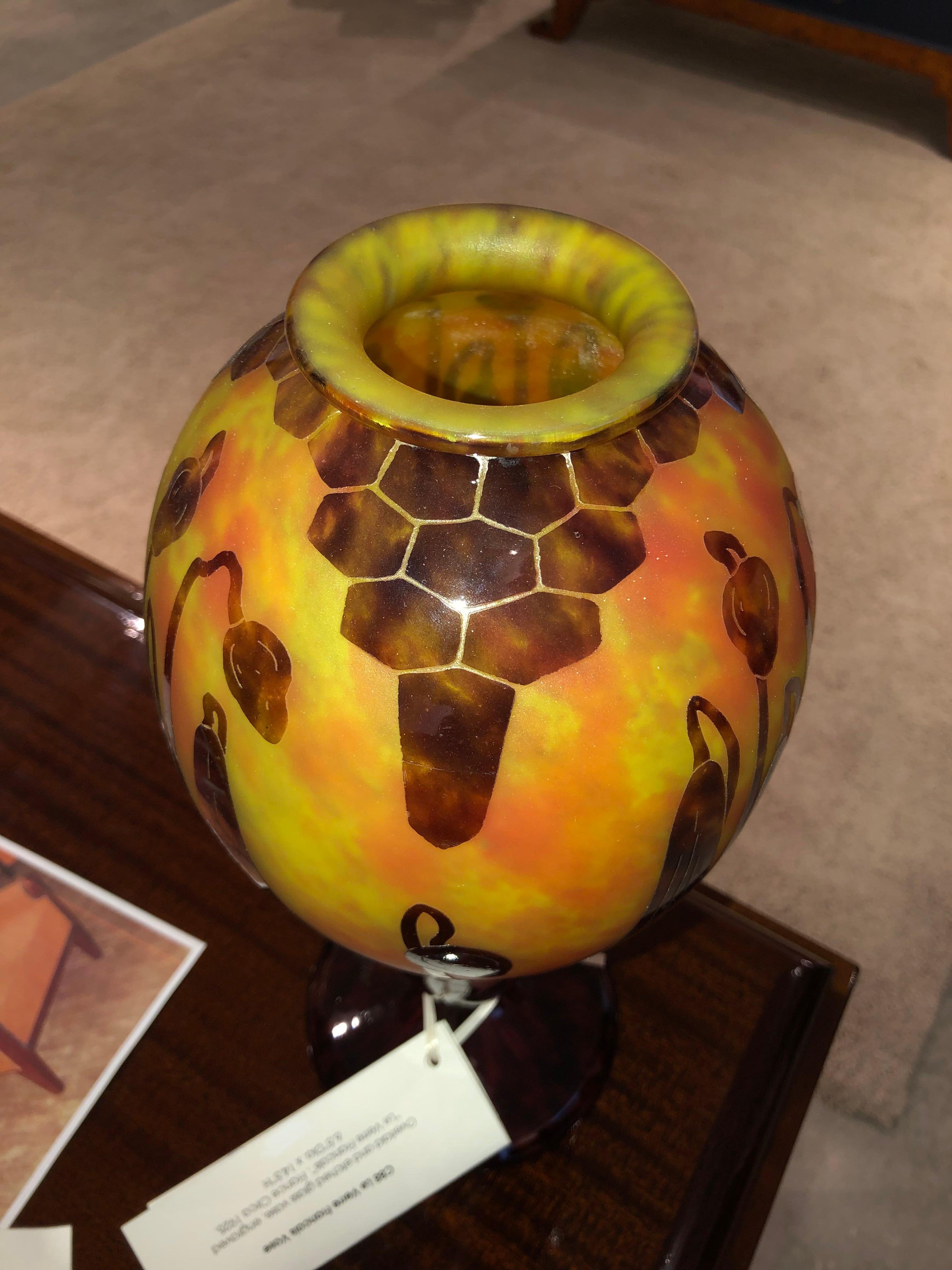 Le Verre Francais Art Deco Vase In Excellent Condition For Sale In Pompano Beach, FL