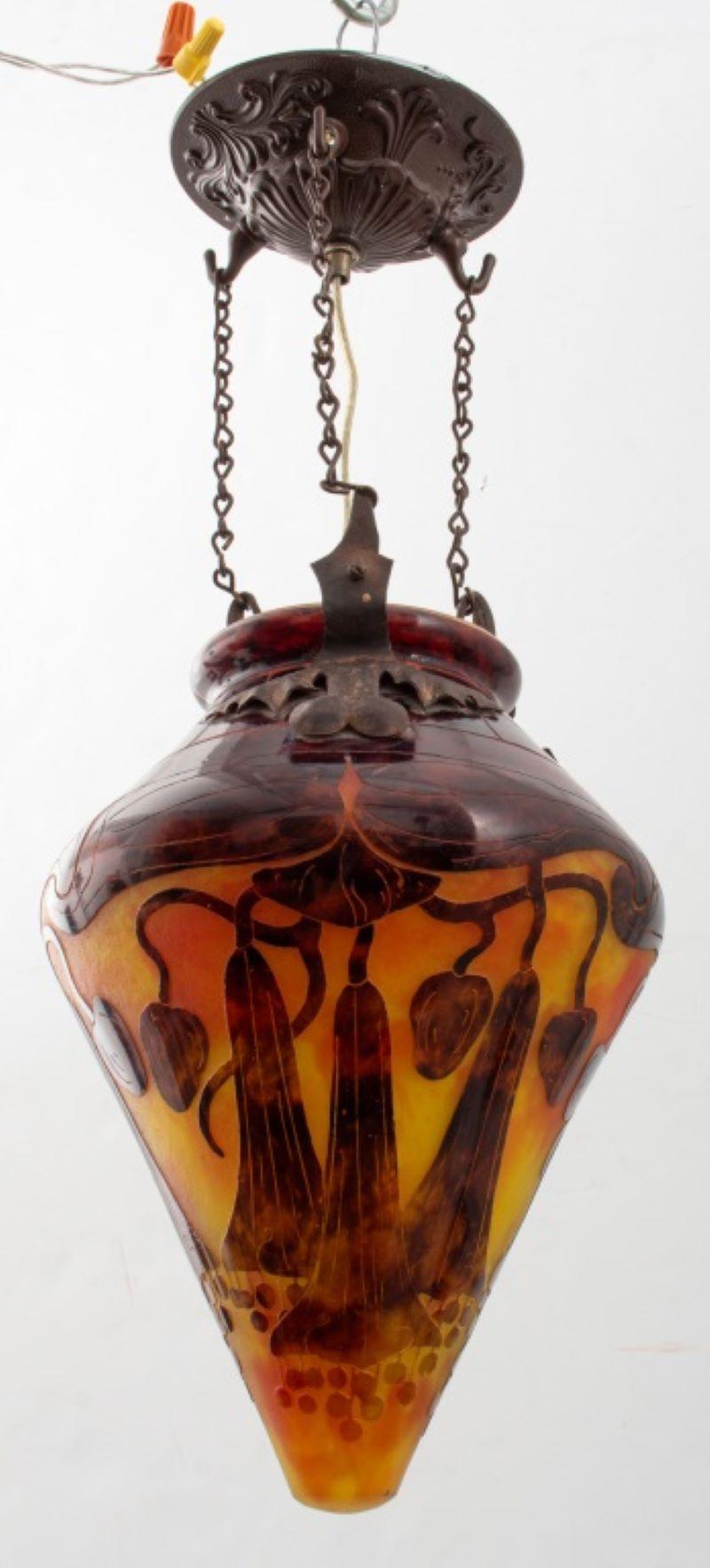 Le Verre Francais Cameo Glass Shade Pendant Lamp 3