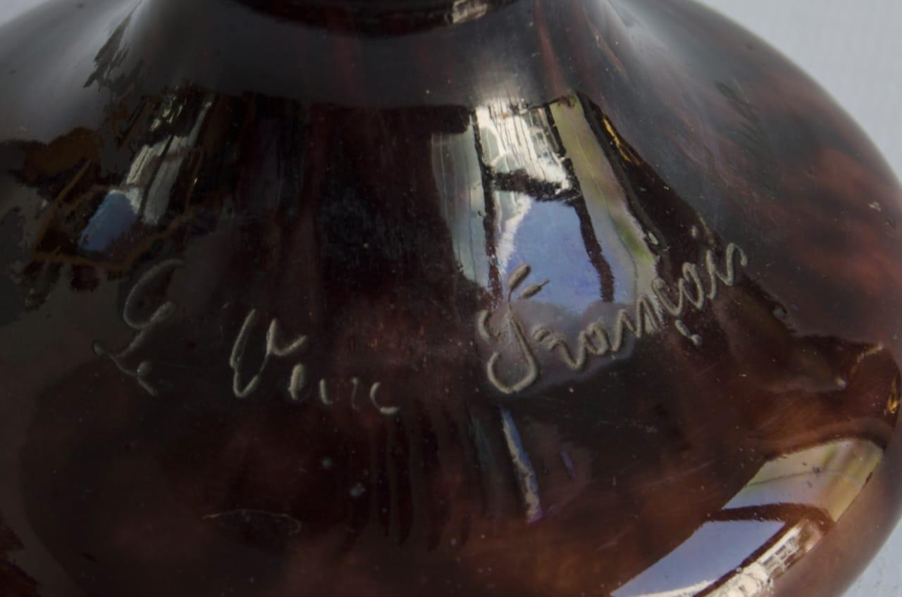 Le verre français -caprins-
Période Art déco, vers 1920
parfait état
l'artiste Charles Schneider.

Charles Schneider était un artiste verrier Art déco, né à Elzas, en Allemagne, en 1881. Schneider s'est ensuite installé à Nancy, l'une des villes les