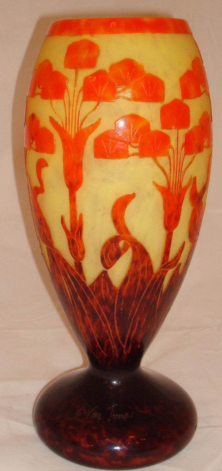 Le Verre Francais ( Decoration Amourettes) Style: Art Nouveau