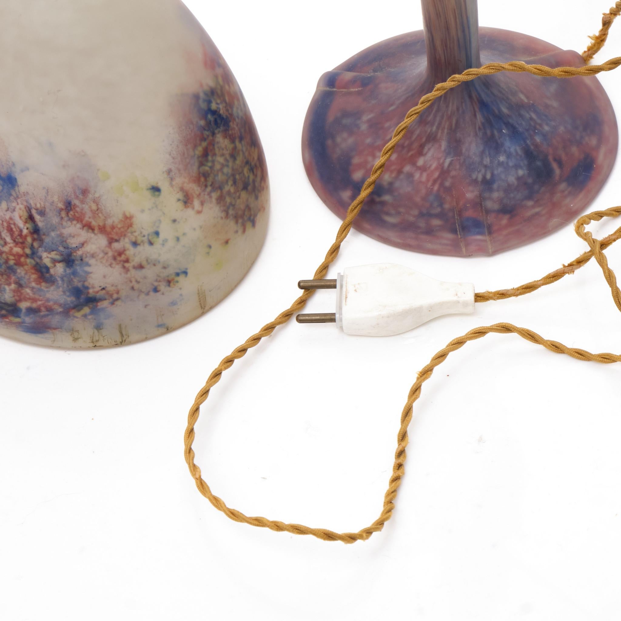 Lampe française Le Verre, verre d'art par Charles Schneider en vente 3