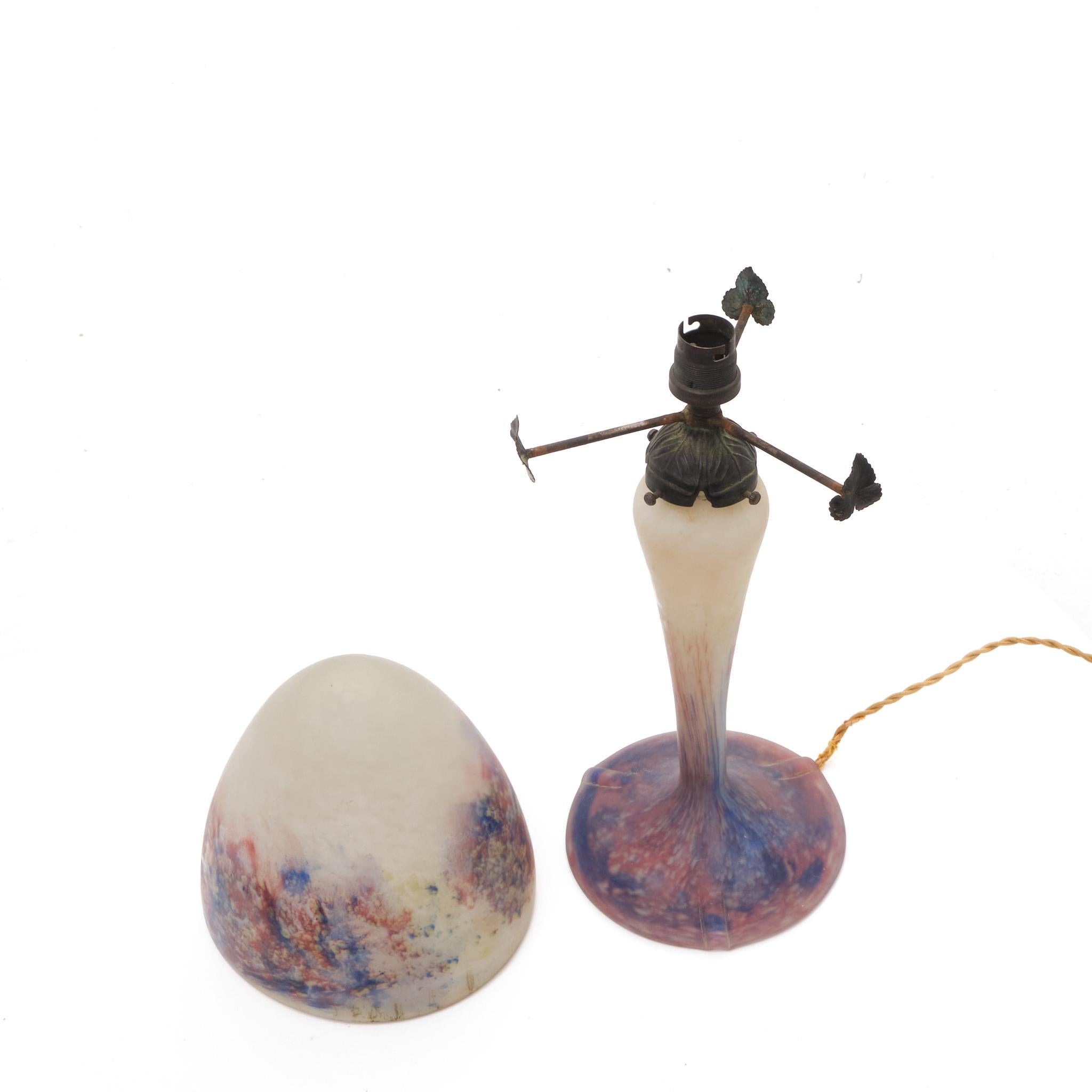 Lampe française Le Verre, verre d'art par Charles Schneider en vente 1