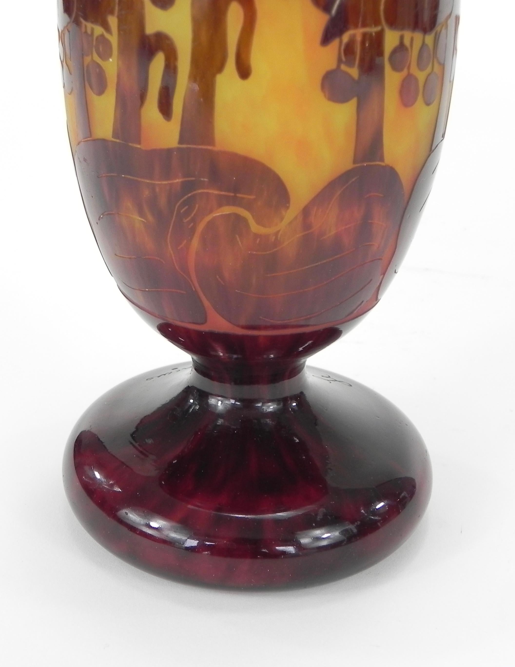 Le Verre Francais Schneider Cameo Art Glass Bellflower Vase, ca. 1922-25 For Sale 4