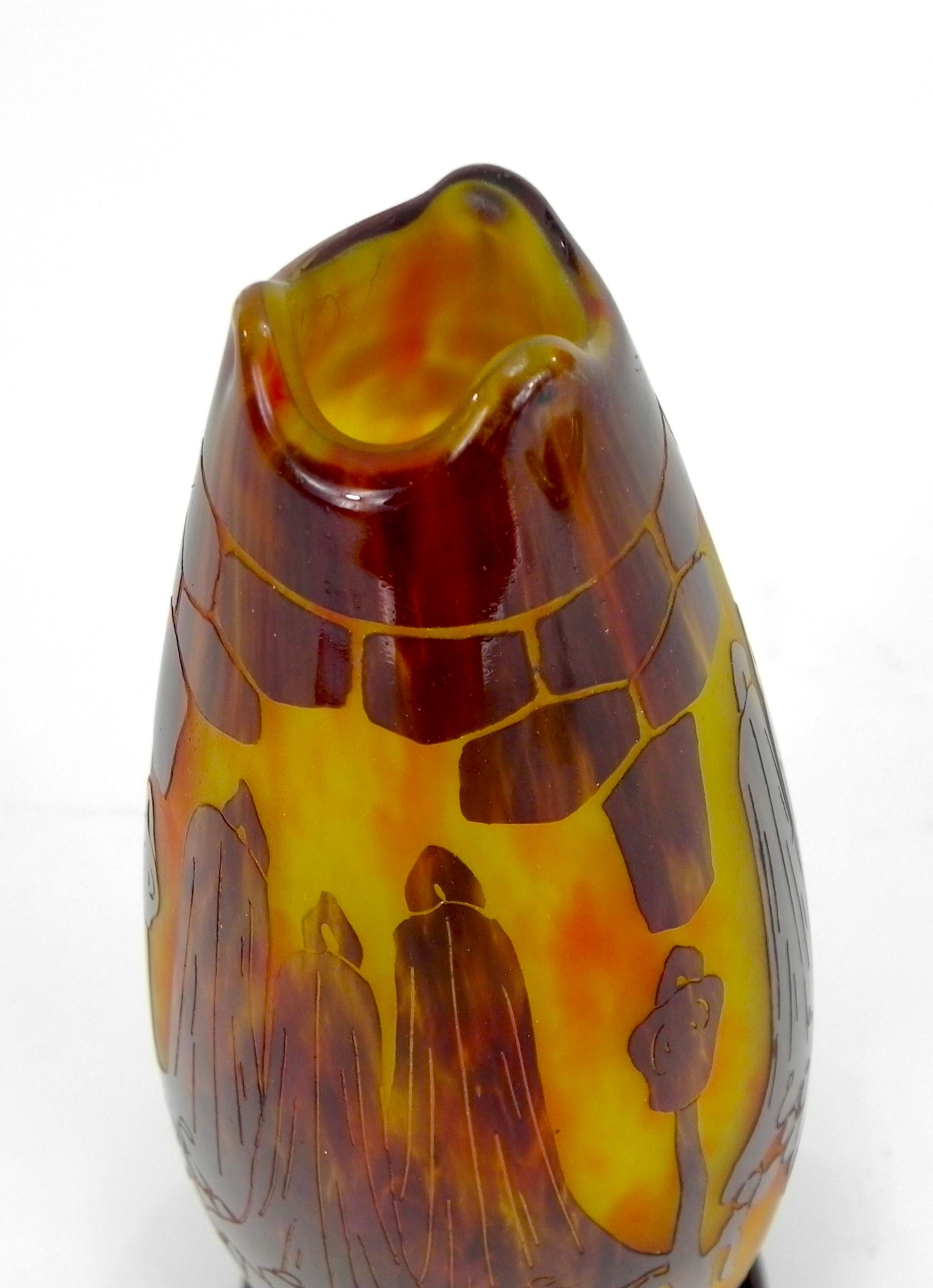 Le Verre Francais Schneider Cameo Art Glass Bellflower Vase, ca. 1922-25 For Sale 1