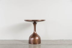 Tavolo Le Verre con piano in lacca color crema di Robert Kuo, Repousse a mano, Limited