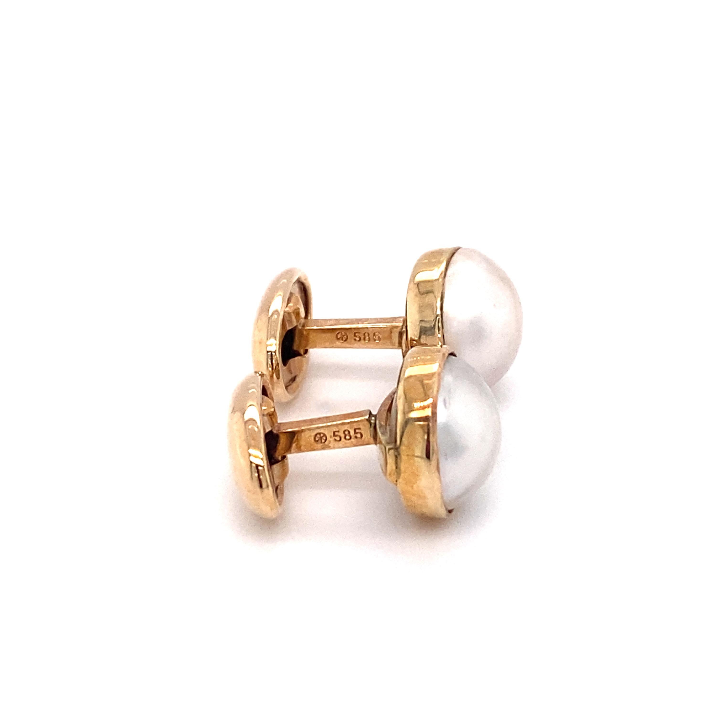 Circa: 1980s
Metal Type: 14K Gold
Size: 0.5in L
Weight: 4.3g