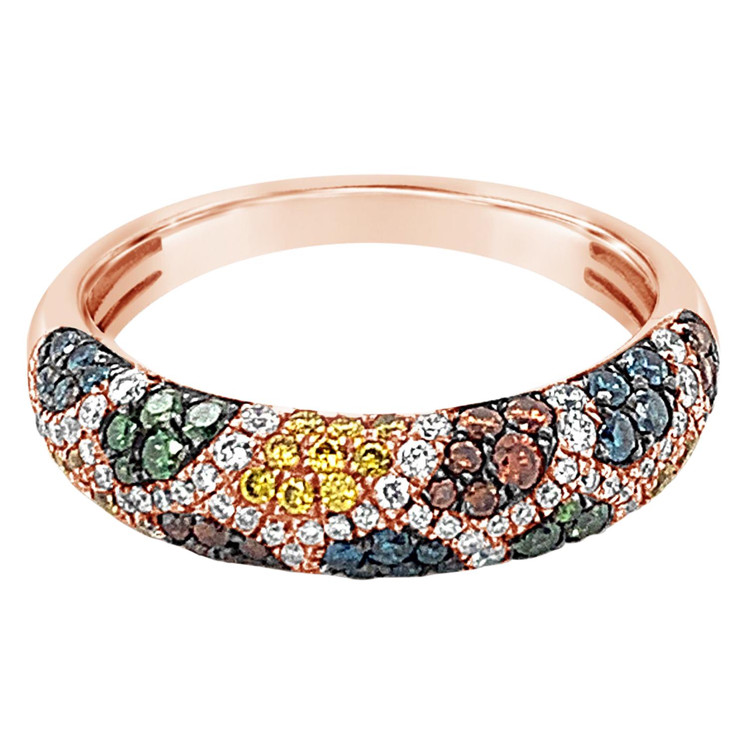 Ring aus 14 Karat Roségold mit gewölbtem Pavé-Pavé, mehrfarbigen Fancy-Diamanten im Angebot