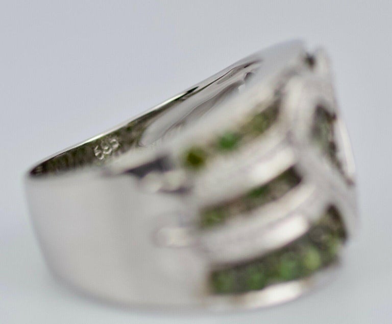 Le Vian 14 Karat White Gold Green Diamond and White Diamond Heart Shape Ring For Sale 2
