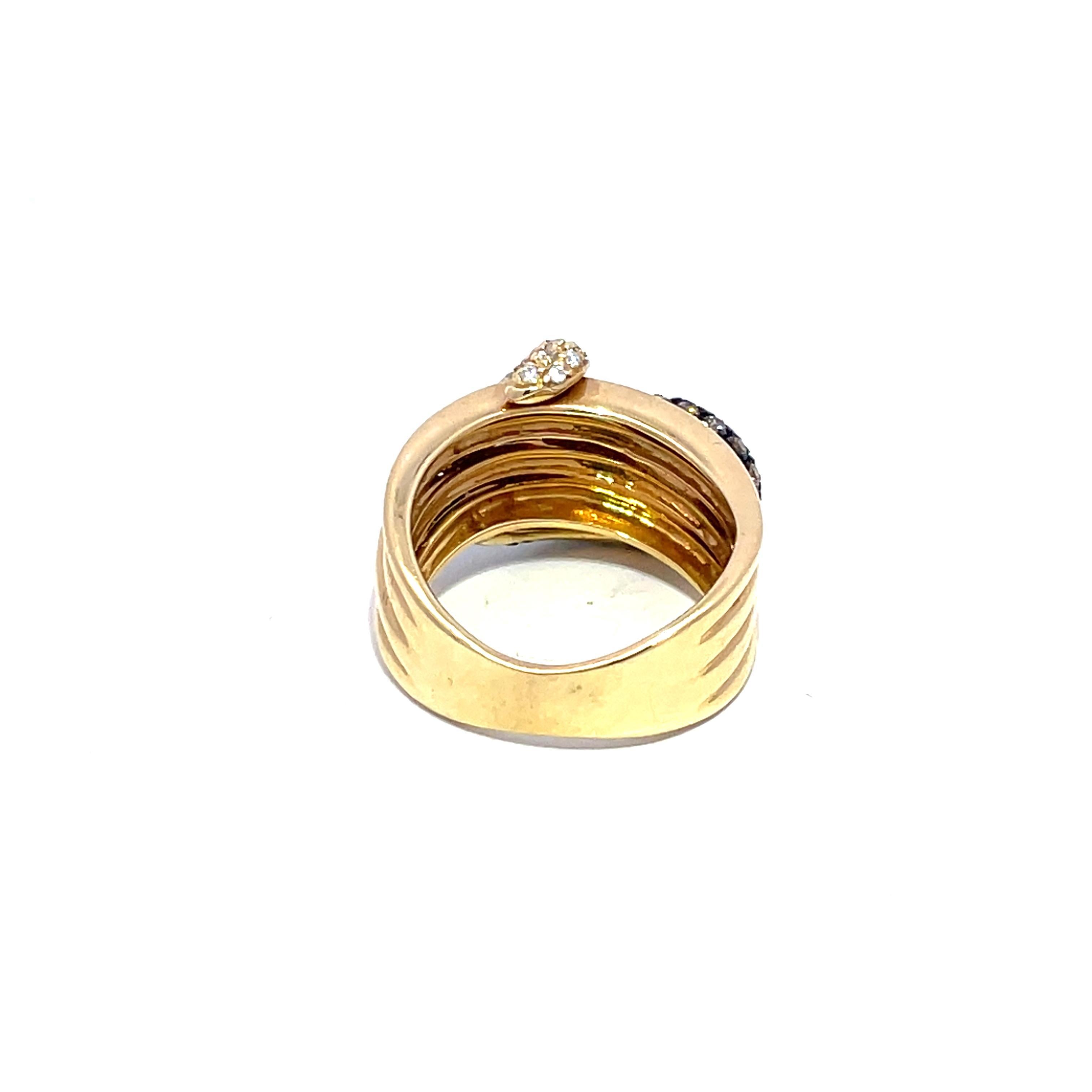 Taille ronde Le Vian Bague en or jaune 14k à double tête de serpent et diamant en vente