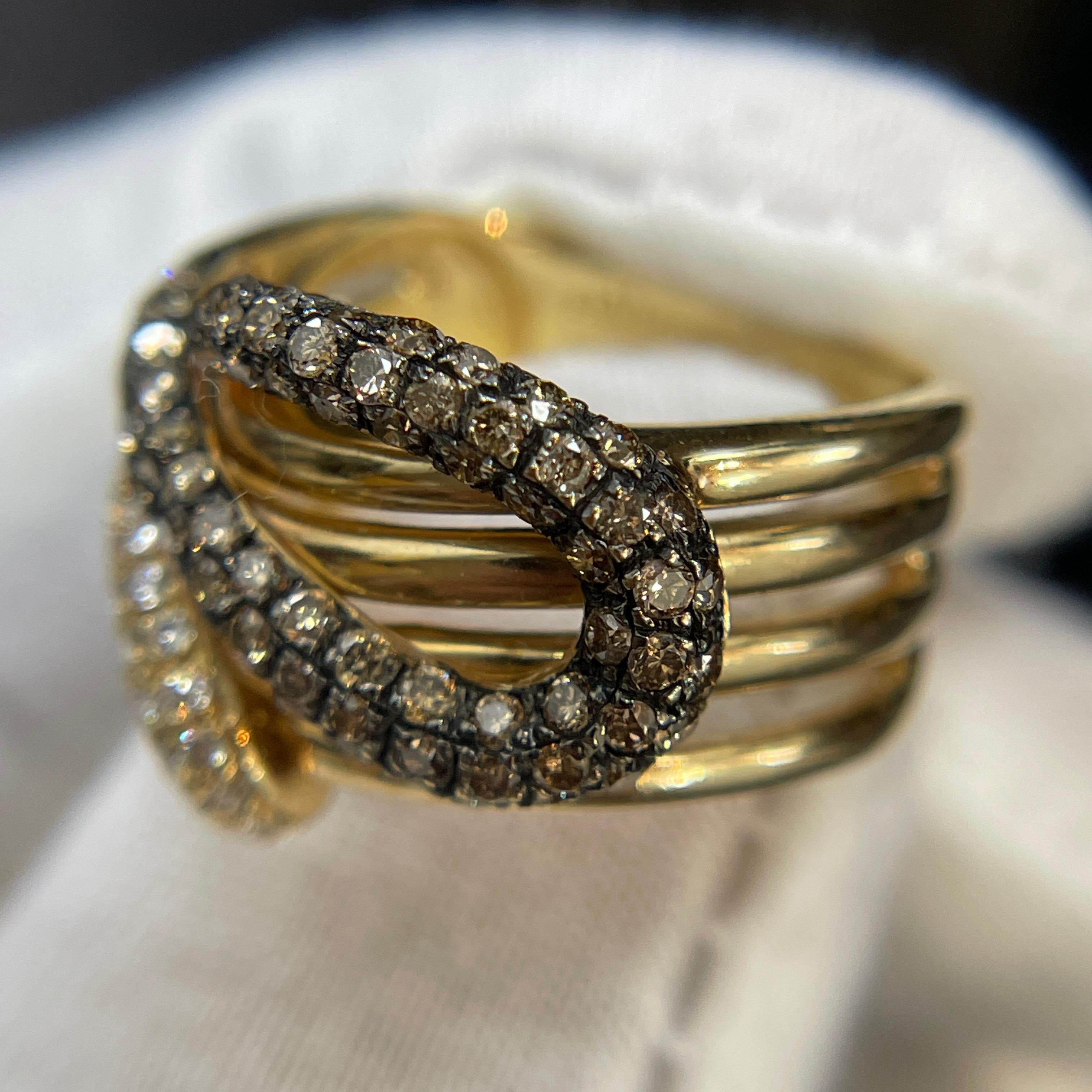 Le Vian Bague en or jaune 14k à double tête de serpent et diamant Unisexe en vente
