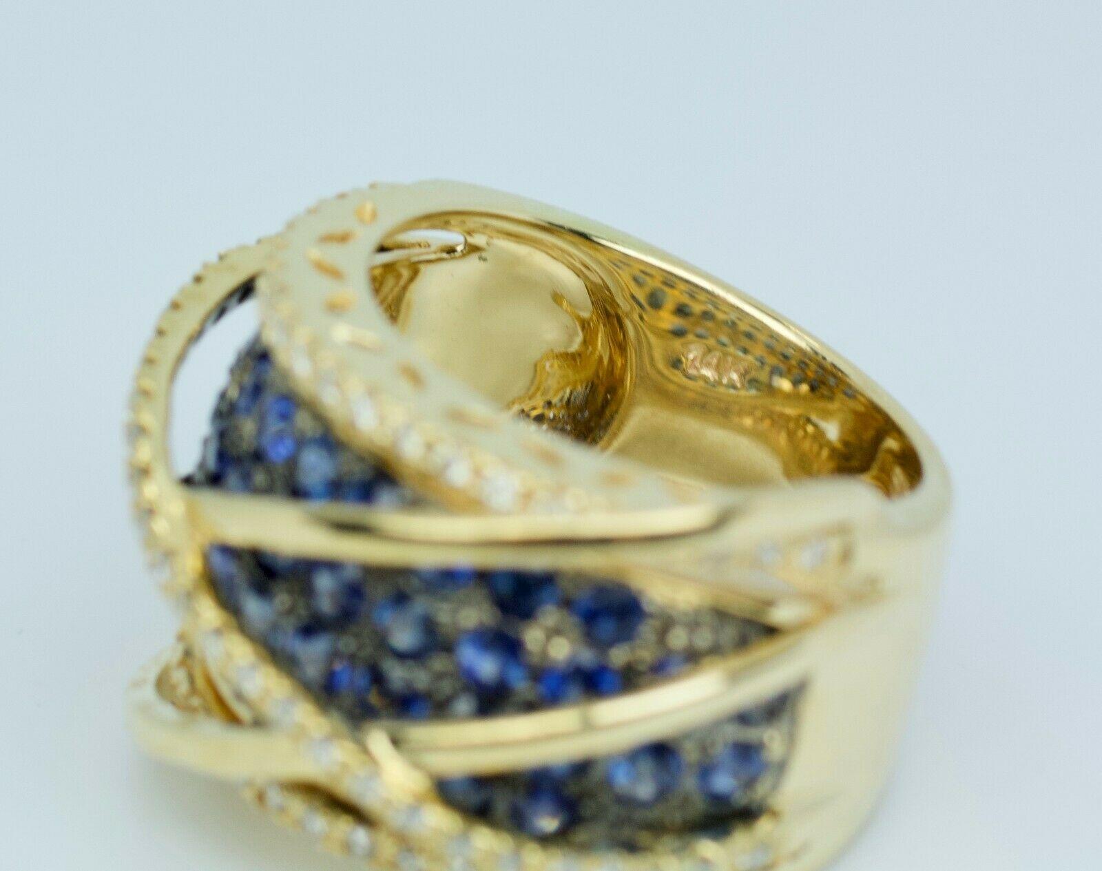 Le Vian 14k Yellow Gold Round Blue Sapphire and Vanilla Diamond Crossover Band In Excellent Condition In Montgomery, AL