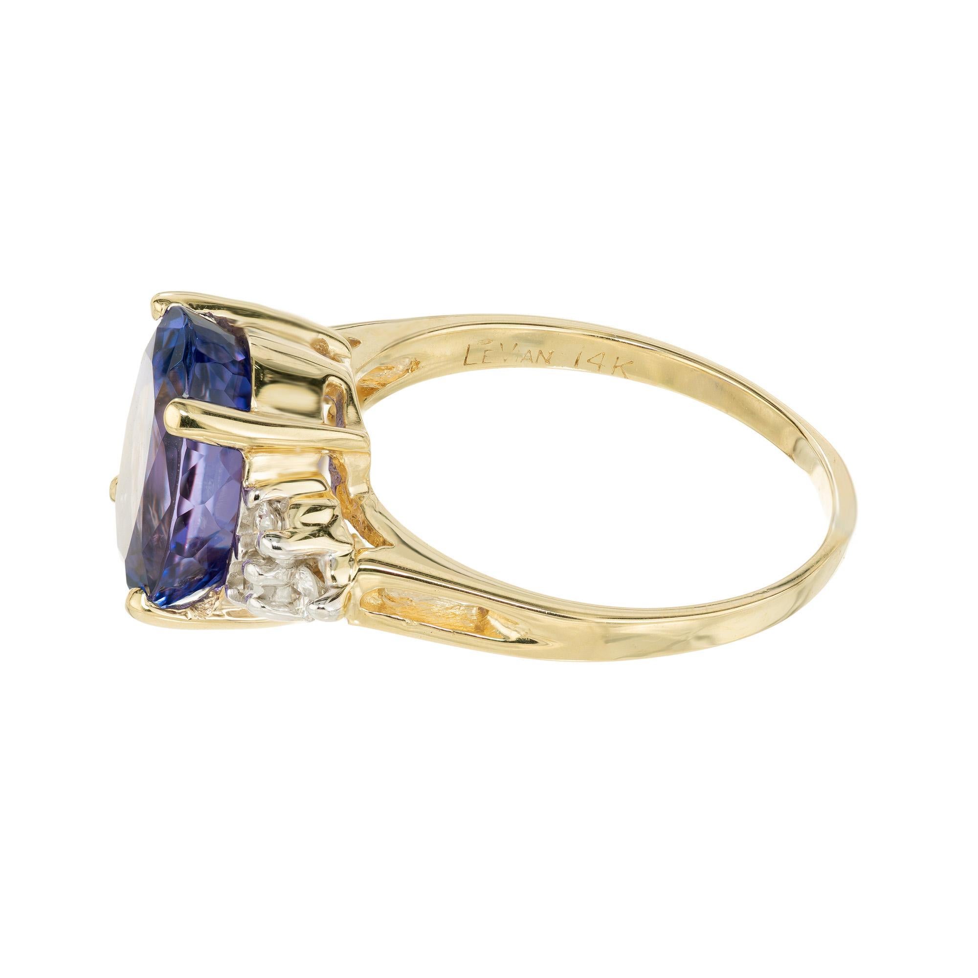 Le Vian 4.15 Carat Oval Tanzanite Diamond Yellow Gold Ring In Good Condition For Sale In Stamford, CT