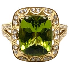 Le Vian 5 Carat Peridot and White Diamond Yellow Gold Couture Ring