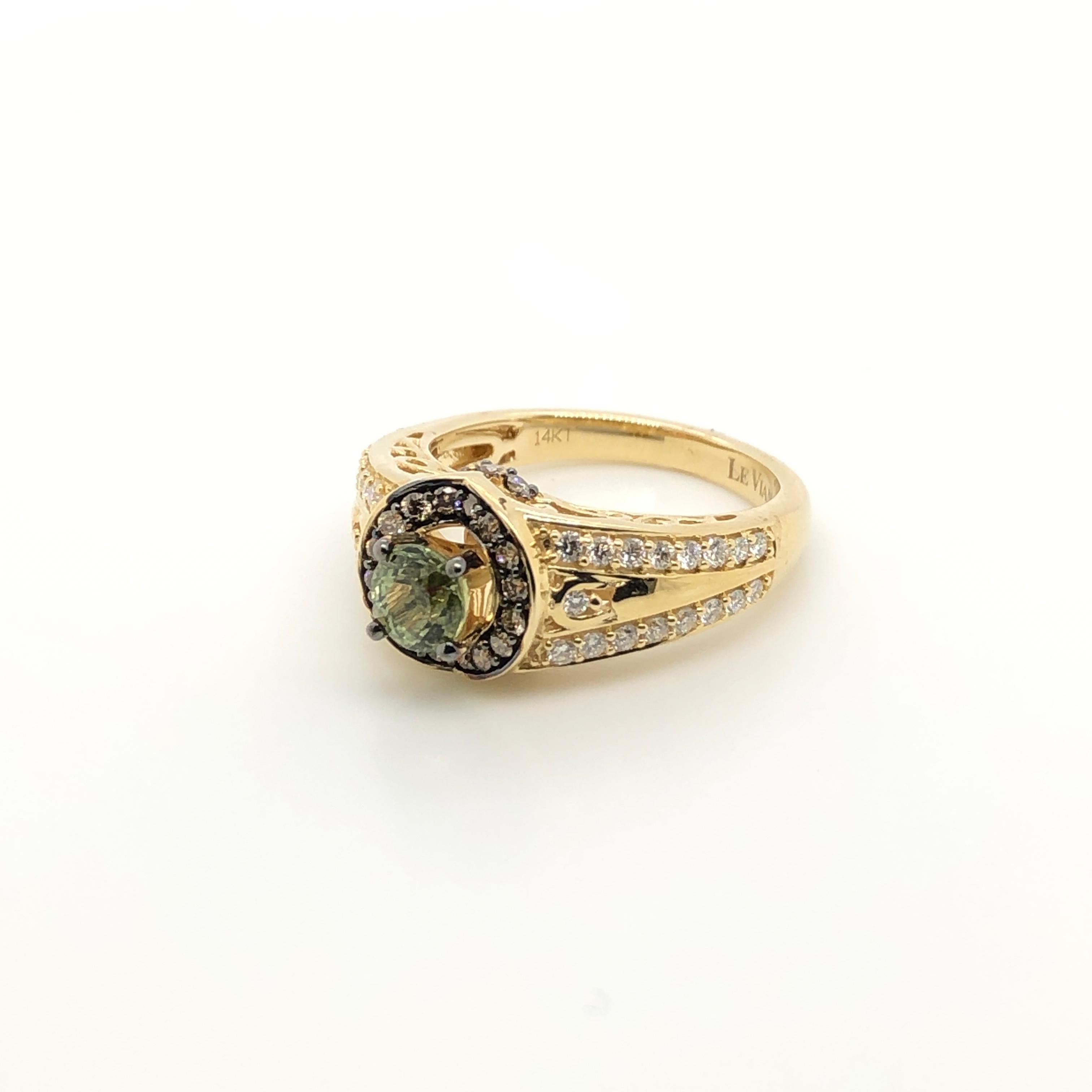 Round Cut Le Vian 7/8 Carat Green Sapphire Yellow Gold Bridal Ring For Sale
