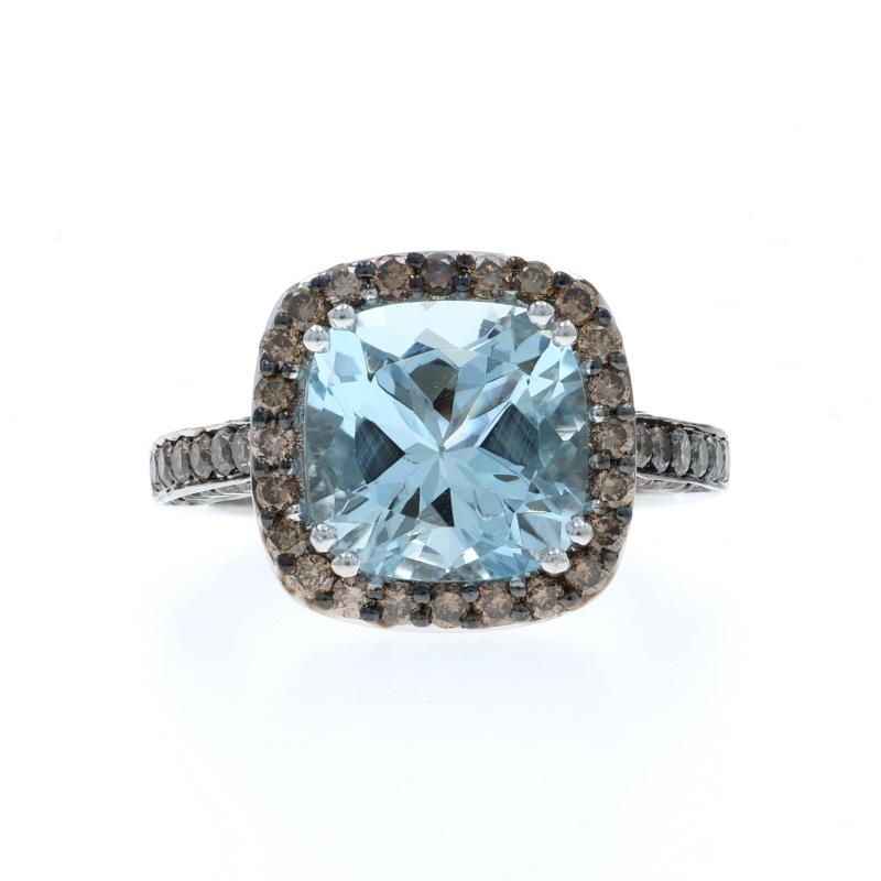 Taglia: 6 3/4
Costo della taglia: Aumento di 2 taglie per $80 o Diminuzione di 1 taglia per $60

Marchio: Le Vian

Contenuto del metallo: Oro bianco 14k

Informazioni su A. Stone

Acquamarina naturale
Trattamento: Riscaldamento
Carati:
