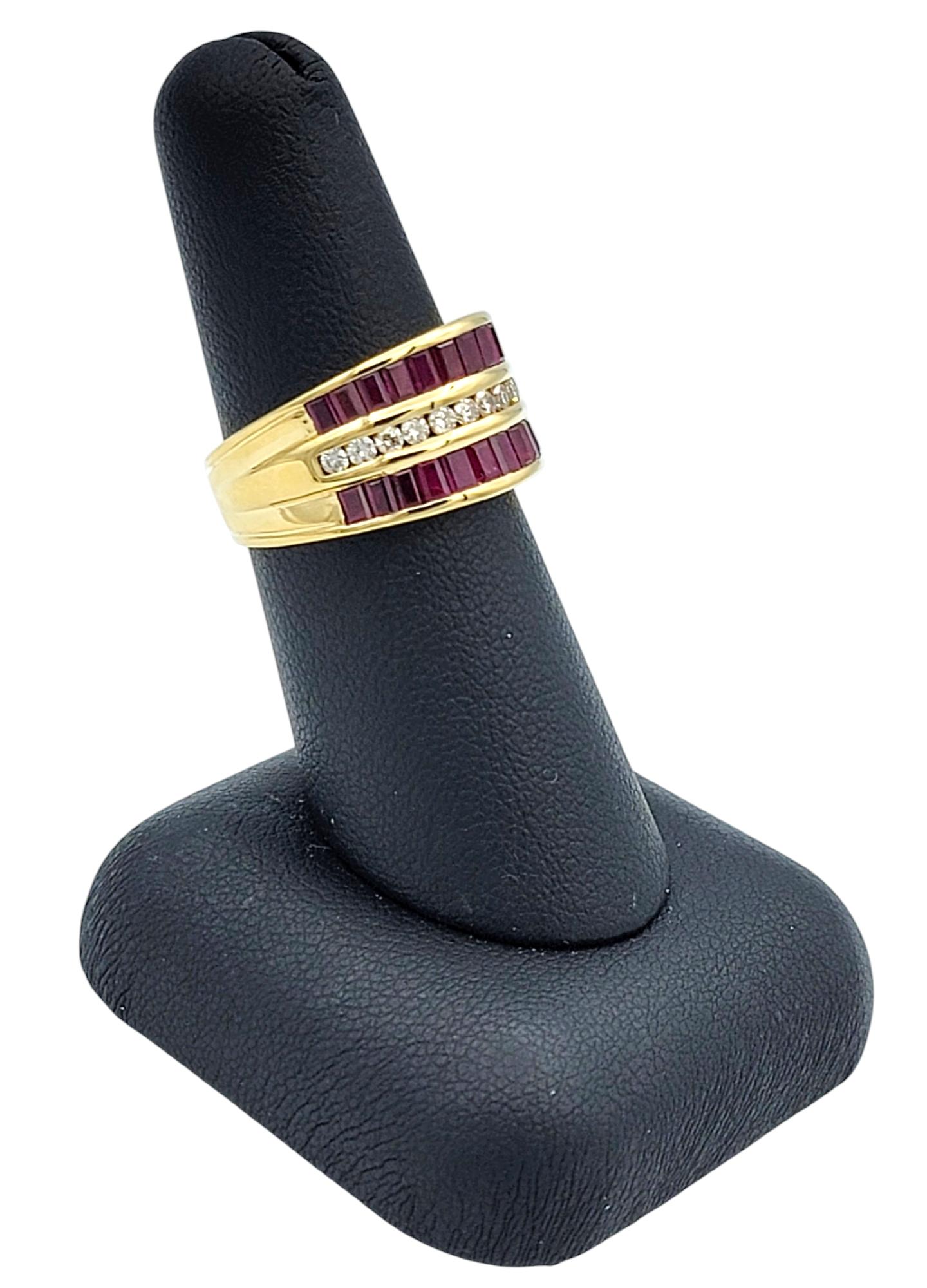 Le Vian, bague large en or jaune 18 carats, rubis baguette et diamants ronds en vente 3