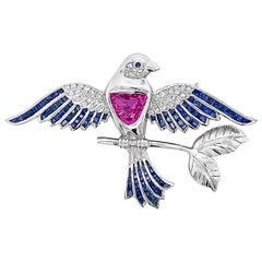 Le Vian Bird Pin with Pink/Blue Sapphire, Vanilla Diamonds 18 Karat Vanilla Gold