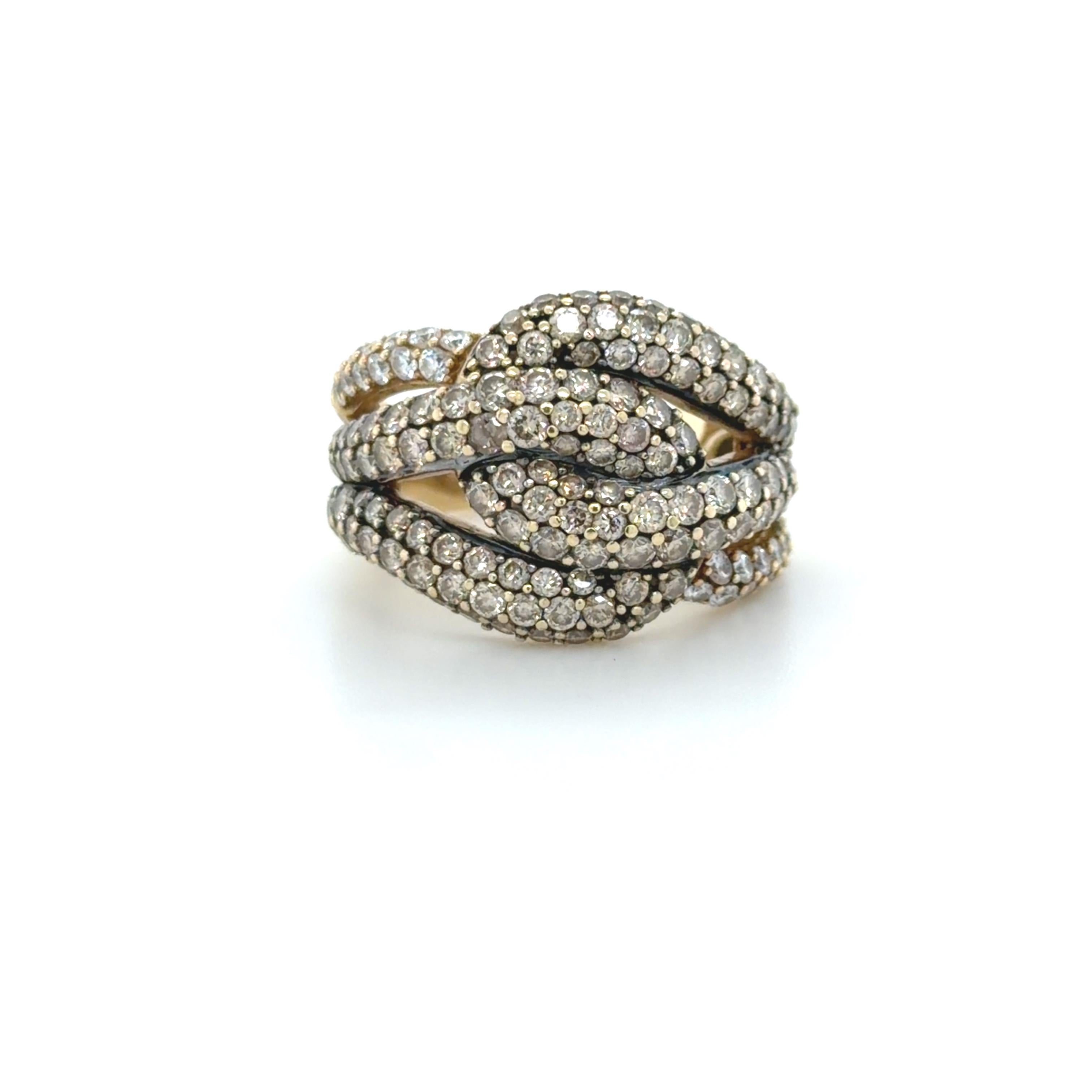 Le Vane, Anello con diamante e diamante champagne in vendita 1