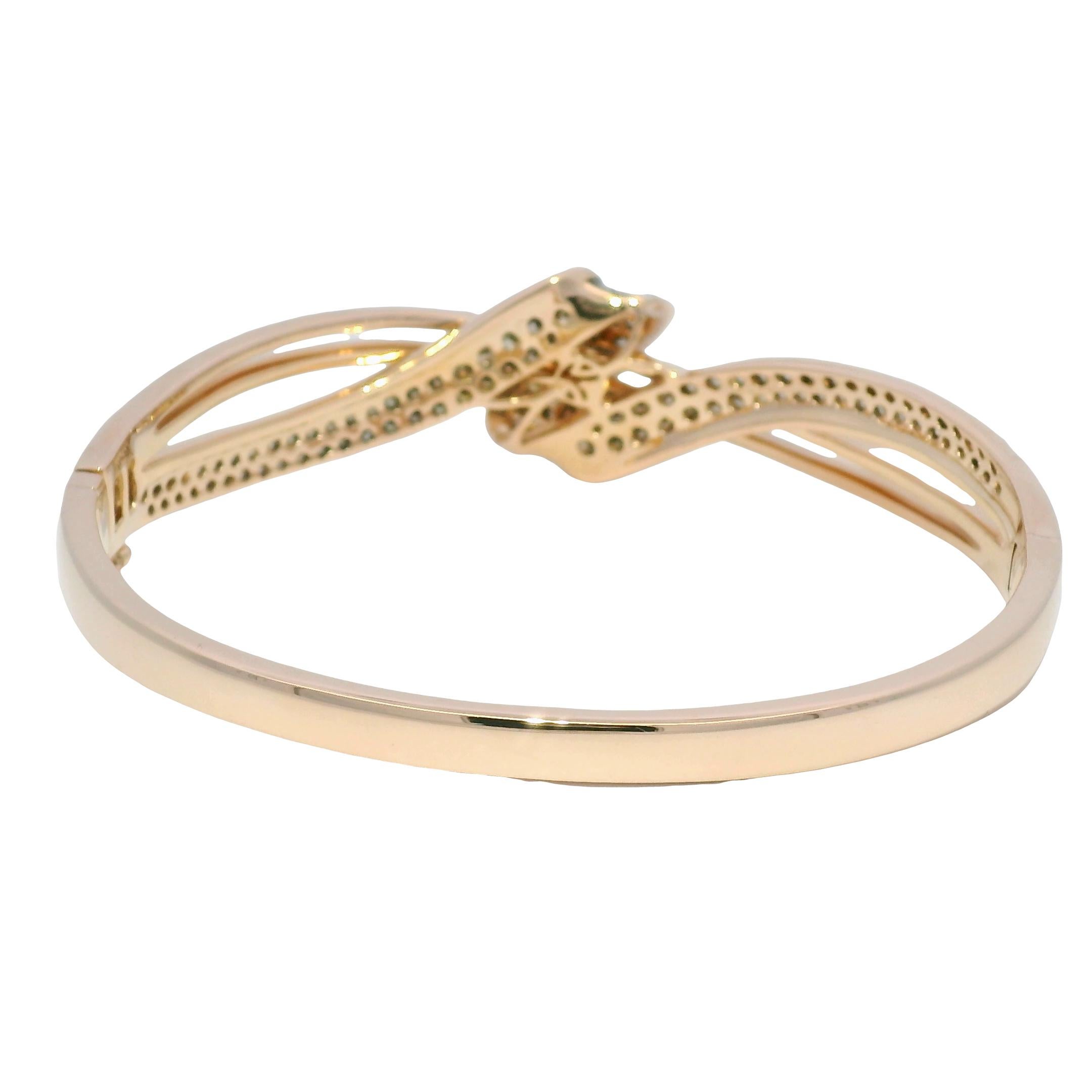 Le Vian Chocolate & White Diamond 14 Karat Bangle Bracelet En Stock Excellent état - En vente à Boca Raton, FL