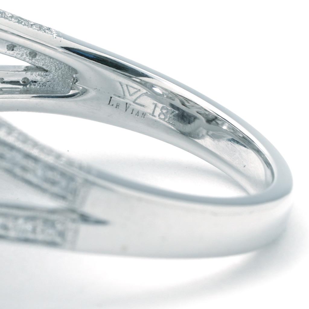 Le Vian Couture: Dreisteiniger Ring mit ovalem Rubin und Halbmond-Diamant 6,40 Karat in der Mitte (Zeitgenössisch) im Angebot