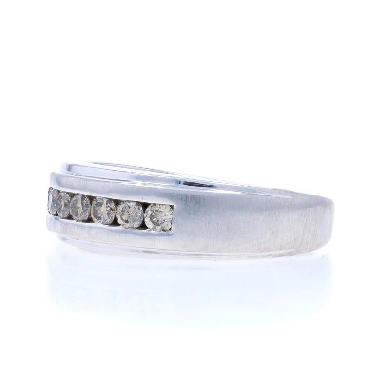 Le Vian Diamond Men's Wedding Band - White Gold 14k Round Brilliant .38ctw Chann In Excellent Condition For Sale In Greensboro, NC