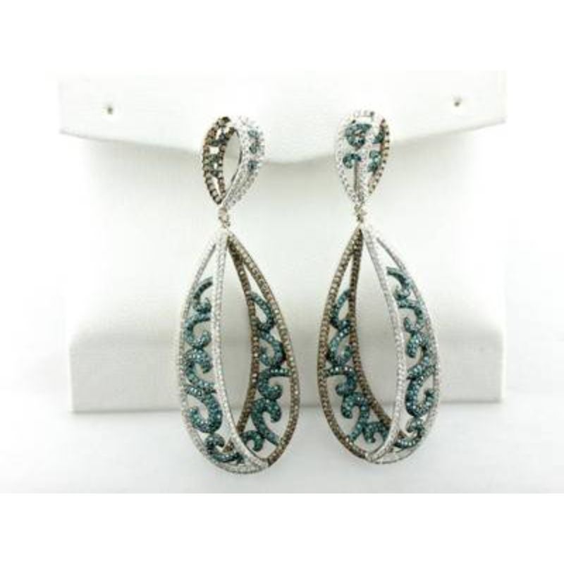 Boucles d'oreilles exotiques Le Vian avec diamants bleus glacés et diamants chocolat en vente