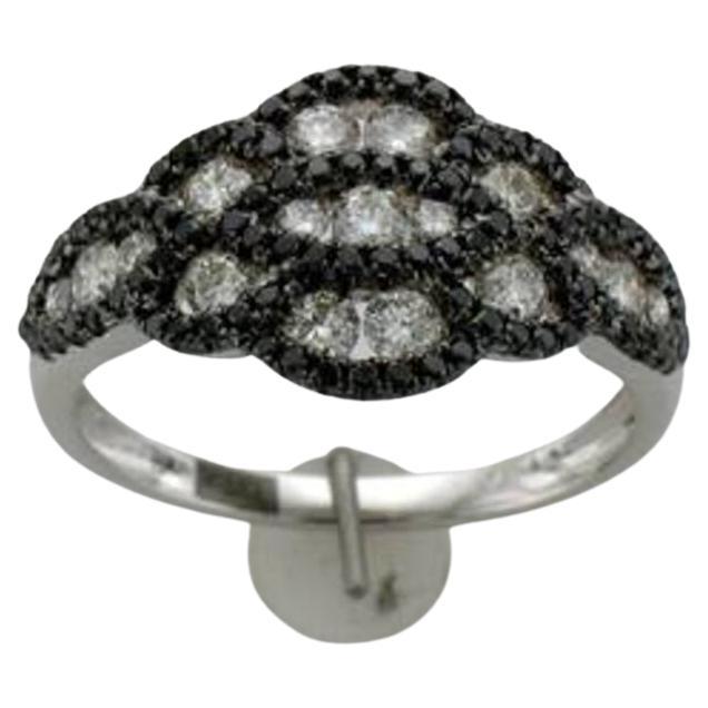 Le Vian Exotics Ring Featuring Vanilla Diamonds, Blackberry Diamonds Set For Sale