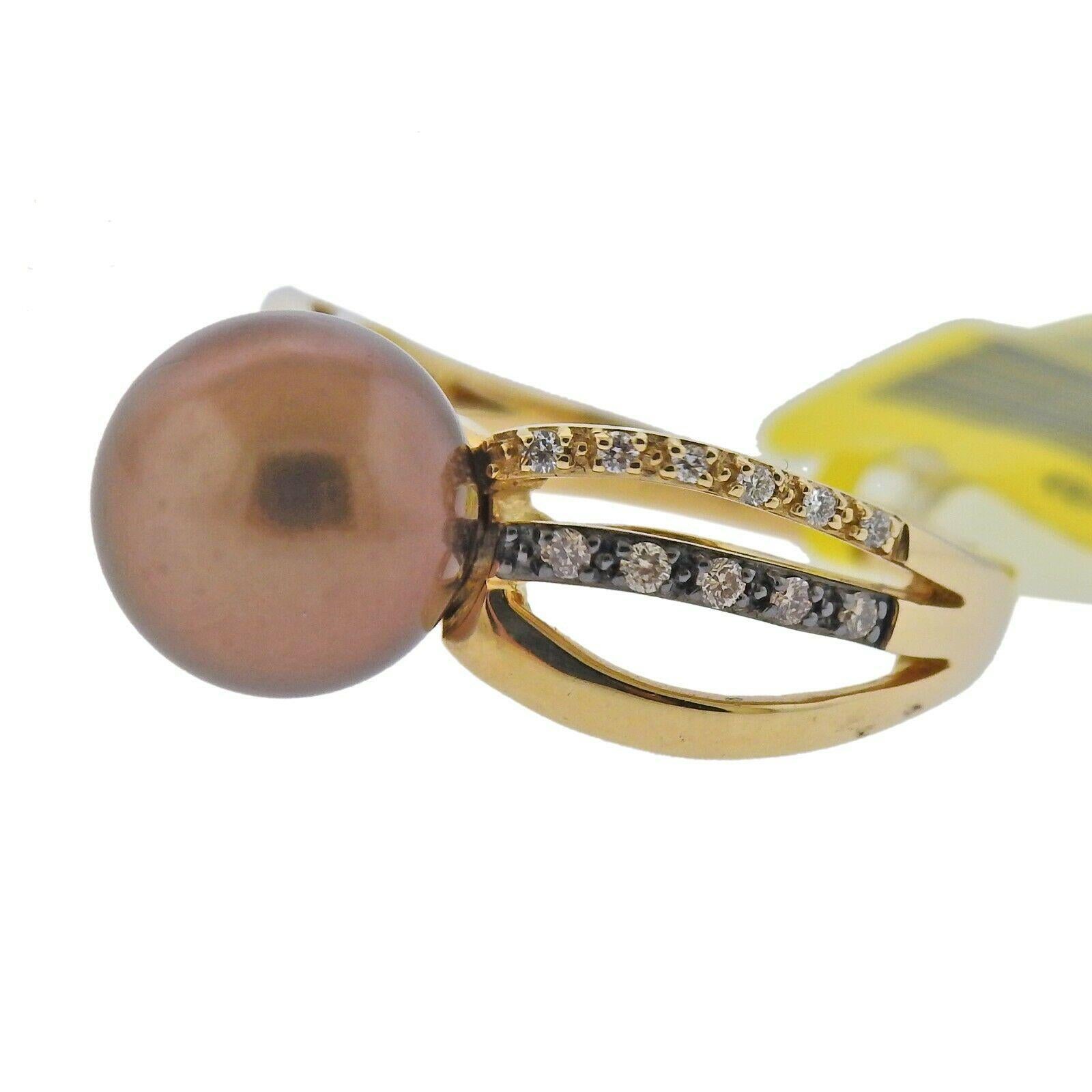 14k yellow gold Pearl ring by LeVian. Set with a total 0.14ctw of SI1/H fancy & regular diamonds, and a chocolate pearl. Ring size - 6.75. Marked - LeVian, 14k. Weight - 6.3 grams. 
