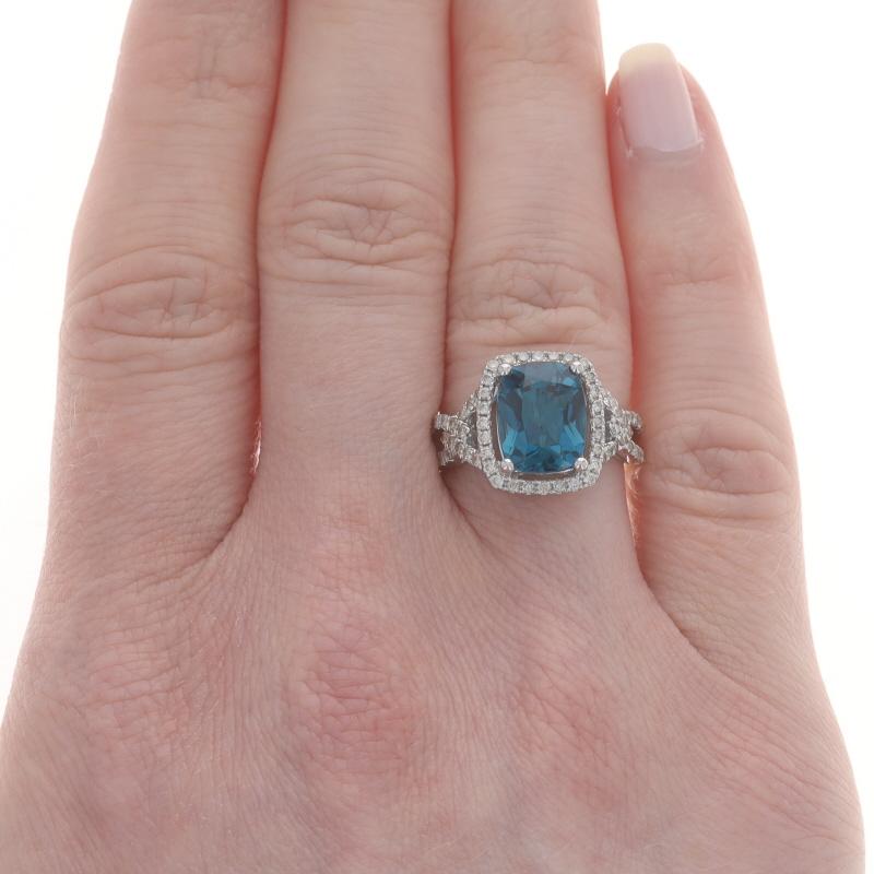 Le Vian London Blauer Topas Diamant-Halo-Ring - Weißgold 14k Kissenschliff 4,50ctw im Zustand „Hervorragend“ in Greensboro, NC