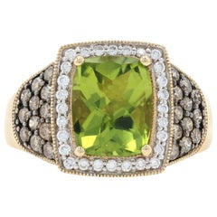 Le Vian Peridot and Diamond Halo Ring Yellow Gold, 14 Karat Women's 3.75 Carat