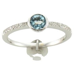 Anello Le Vian con acquamarina blu mare e diamanti vaniglia incastonati in 14 ct.