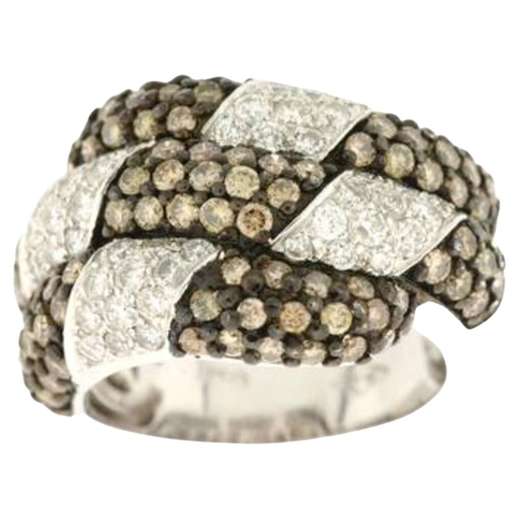 Le Vian Ring Featuring Vanilla Diamonds Set in 14K Vanilla Gold For Sale
