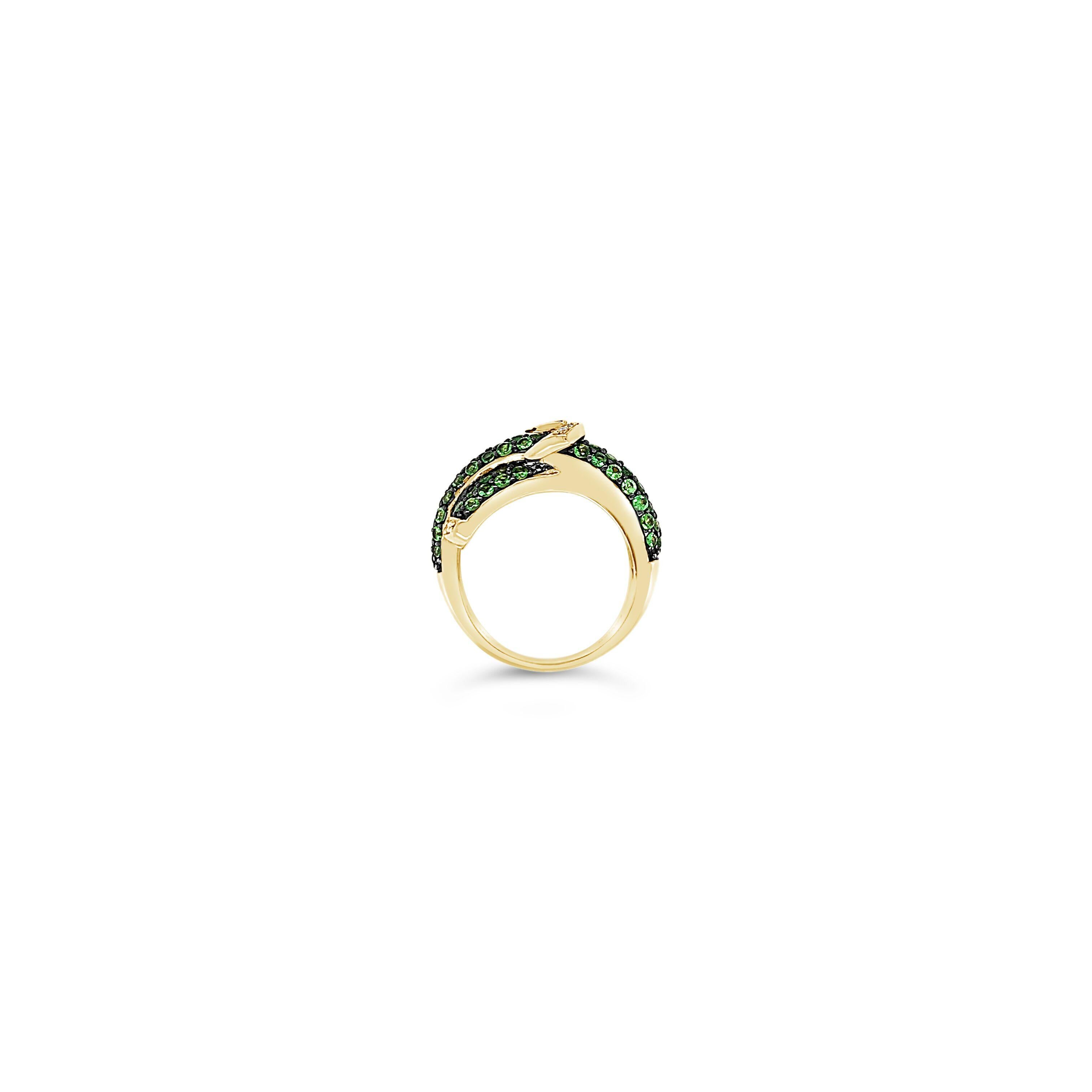 Le Vian® Ring featuring 1 1/2 cts. Forest Green Tsavorite™, 1/20 cts. Vanilla Diamonds® set in 14K Honey Gold™

Ring Size: 7

Ring may or may not be sizable, please feel free to reach out with any questions!

Item comes with a Le Vian® jewelry box