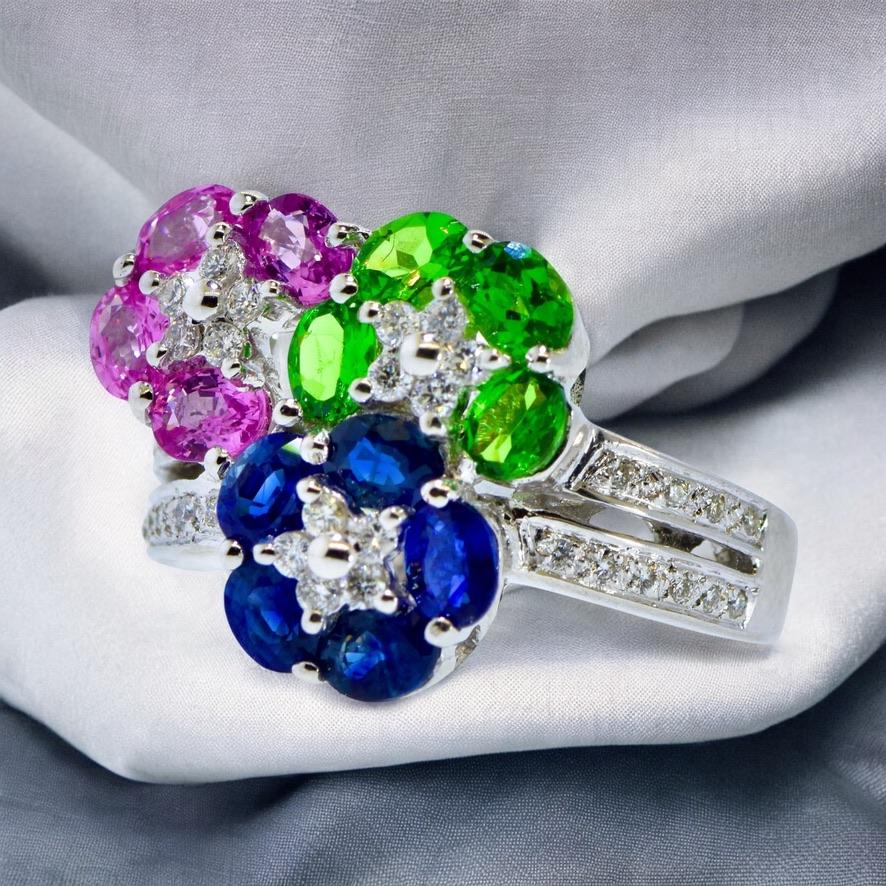 Le Vian Sapphire, Tsavorite and Diamond Fine White Gold Contemporary Ring In Excellent Condition For Sale In Aspen, CO