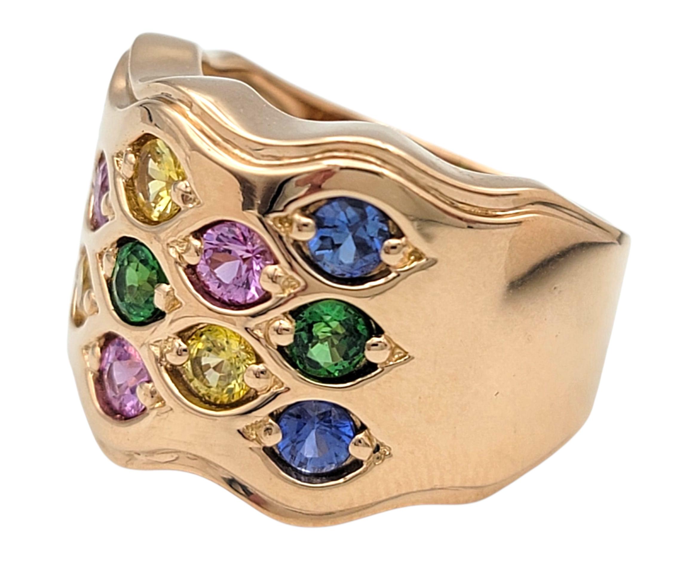 Taille ronde Le Viane - Bague à large bande en or rose 18 carats avec pierres ondulées multicolores en vente
