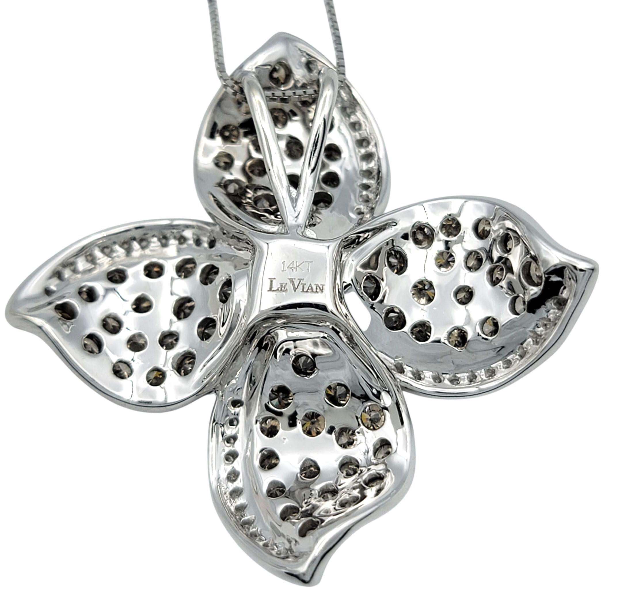 Le Vian - Collier pendentif fleur en or blanc 14 carats avec diamants blancs et chocolats en vente 1