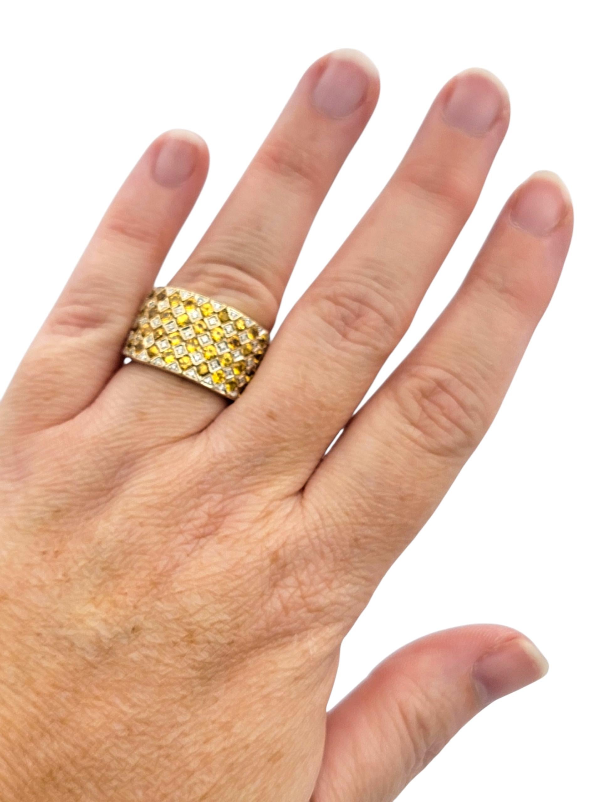 Le Vian - Bague à large bande en or 14 carats avec saphir jaune et diamant en forme de damier en vente 2