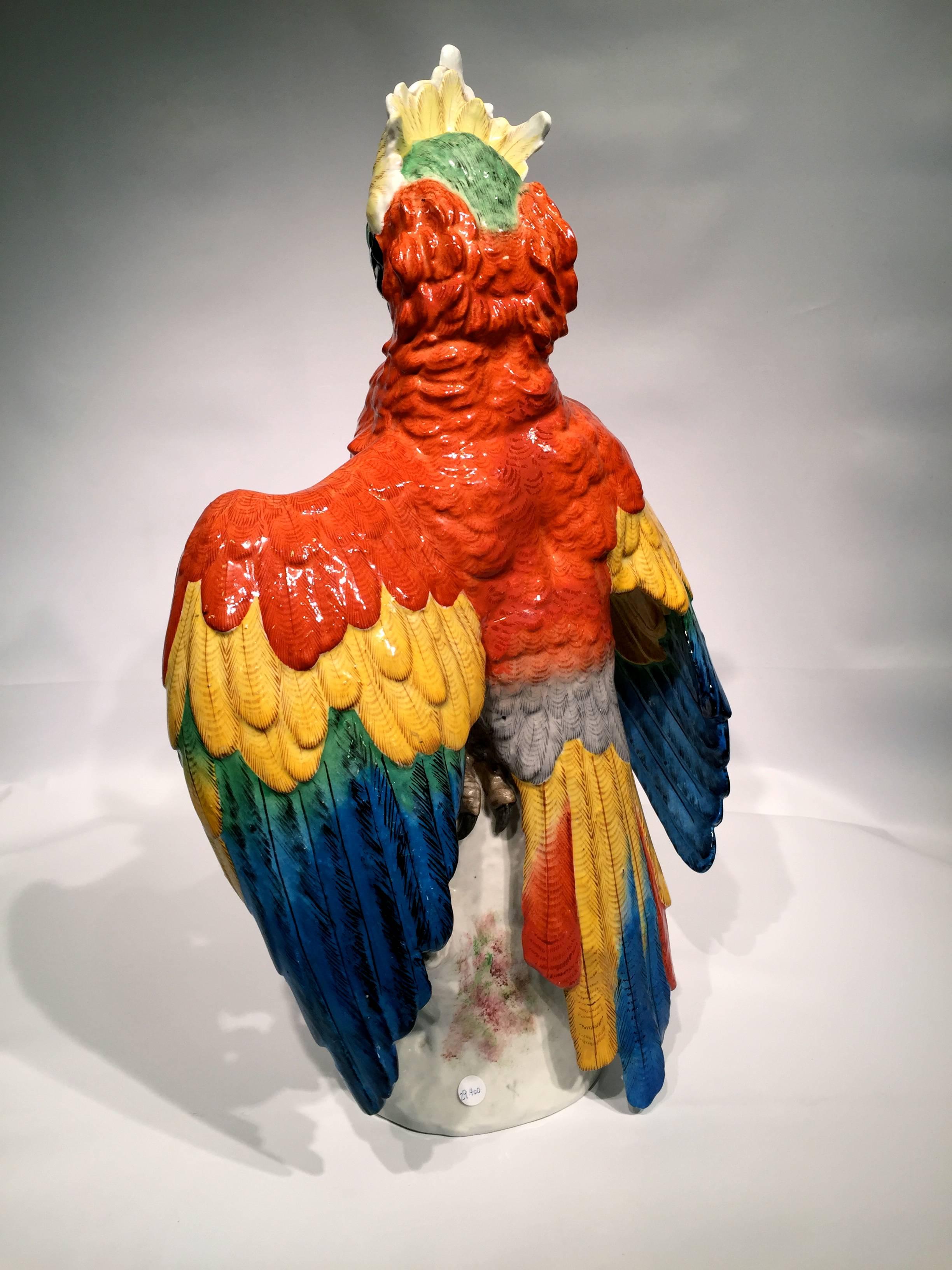 French LE VIEUX PARIS Multicolored Cockatoo, France Art Nouveau Porcelain, circa 1900 For Sale