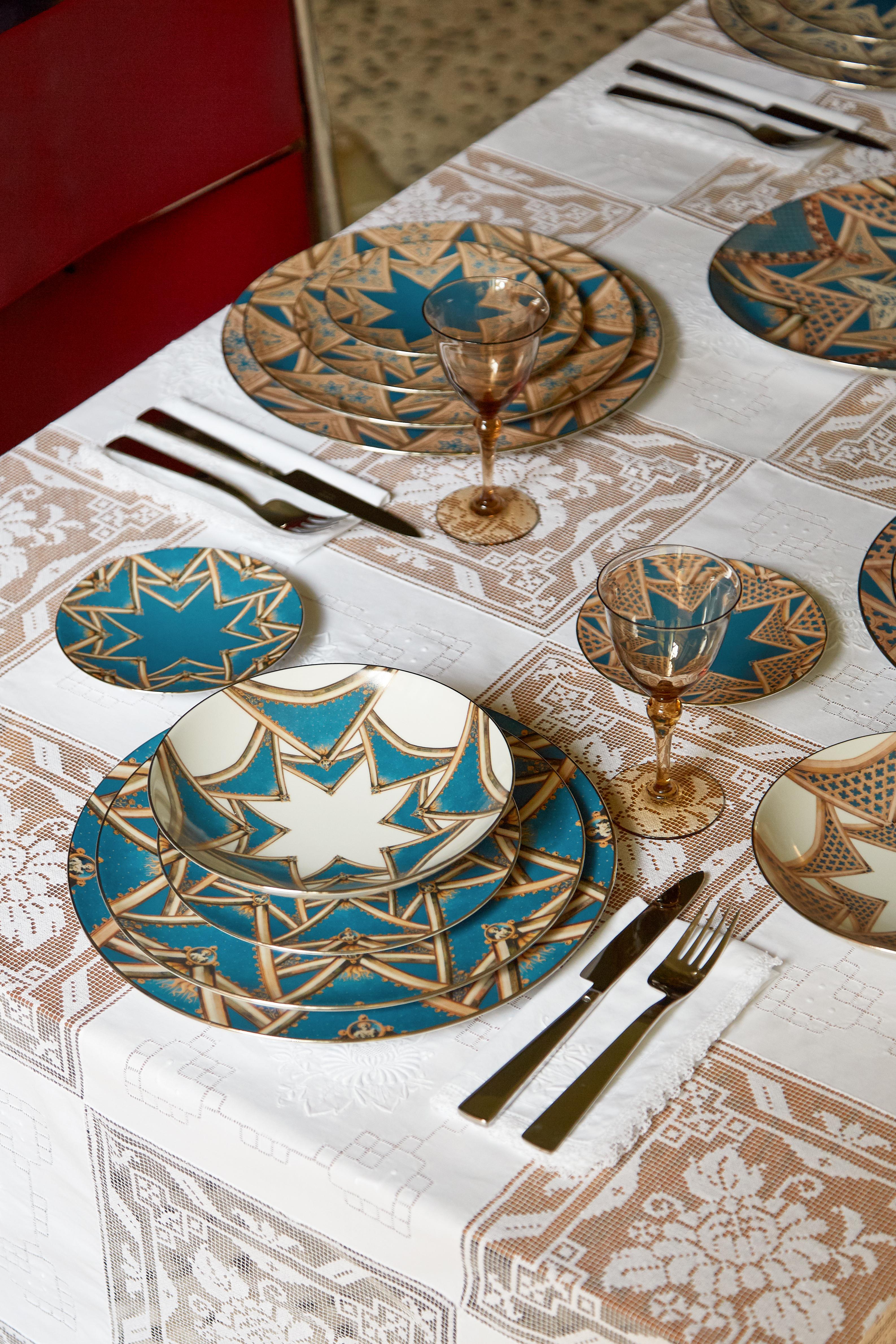 Le Volte Celesti, Six Contemporary Porcelain Plates with Decorative Design For Sale 4