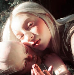 Biolumínico I, Retrato. Fotografía de moda en color de edición limitada.