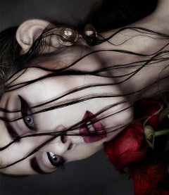 Conmemoración, Portrait. Limited edition fashion color photograph.