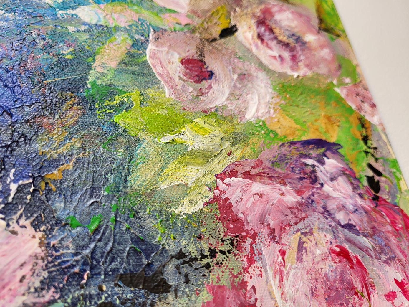 Großmutter Maittas Blumen (Grau), Abstract Painting, von Lea Karvala