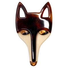 Léa Stein Paris Tortoise Celluloid Fox Head Pendant circa 1970s