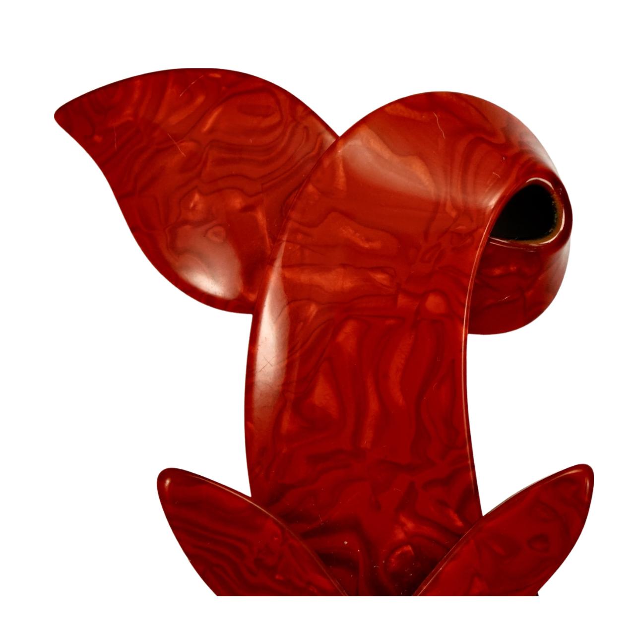 Lea Stein Rot marmorierte Fuchs-Brosche mit schwarzen Augen  für Damen oder Herren im Angebot