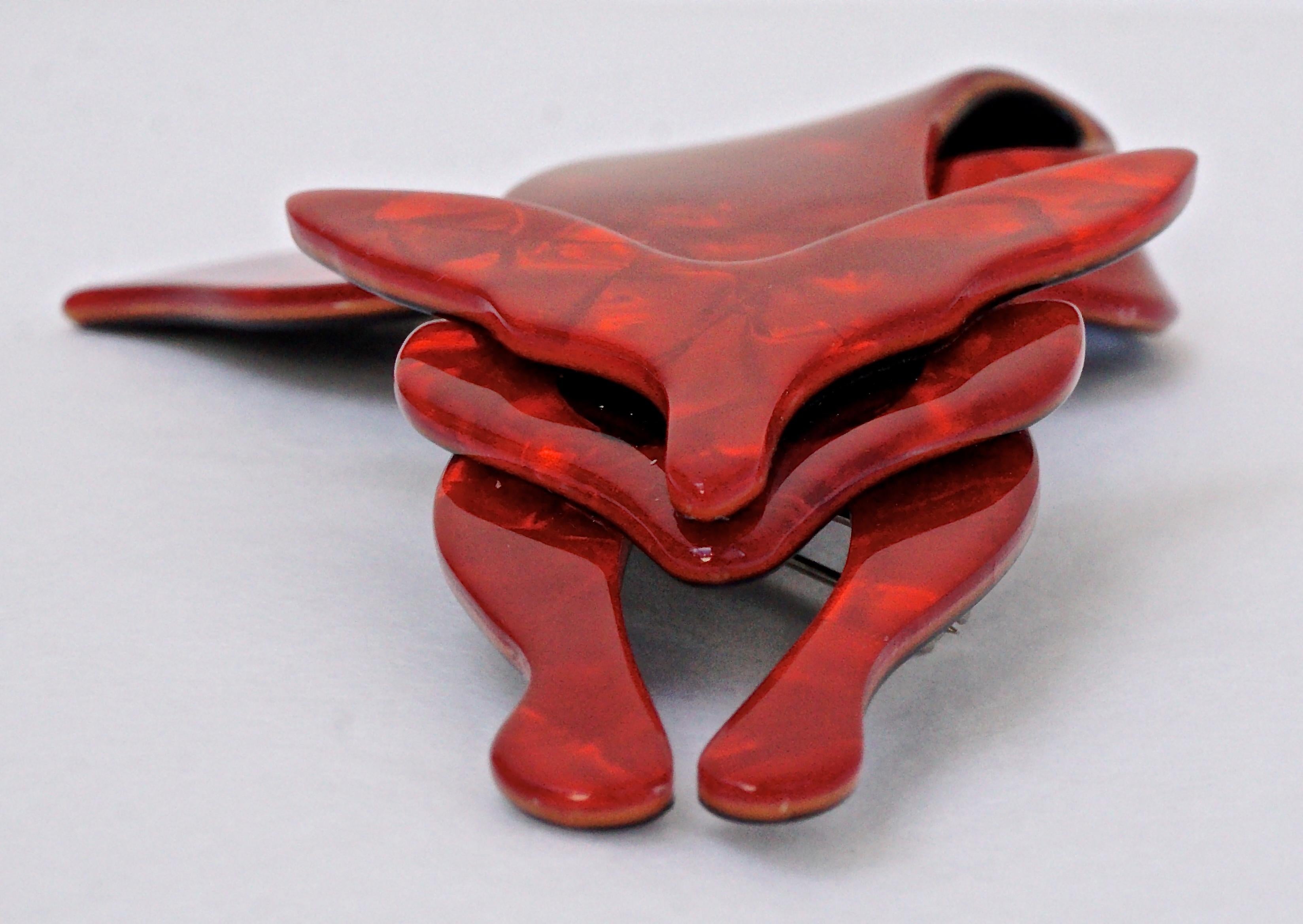 Lea Stein Red Marbled Fox Brooch with Black Eyes  In Good Condition In London, GB