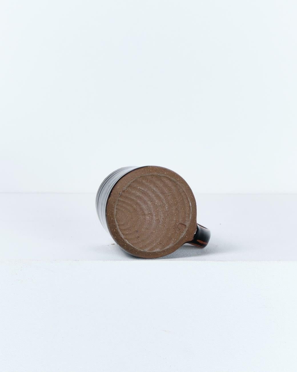 Steingut
H9 x T7,5 cm