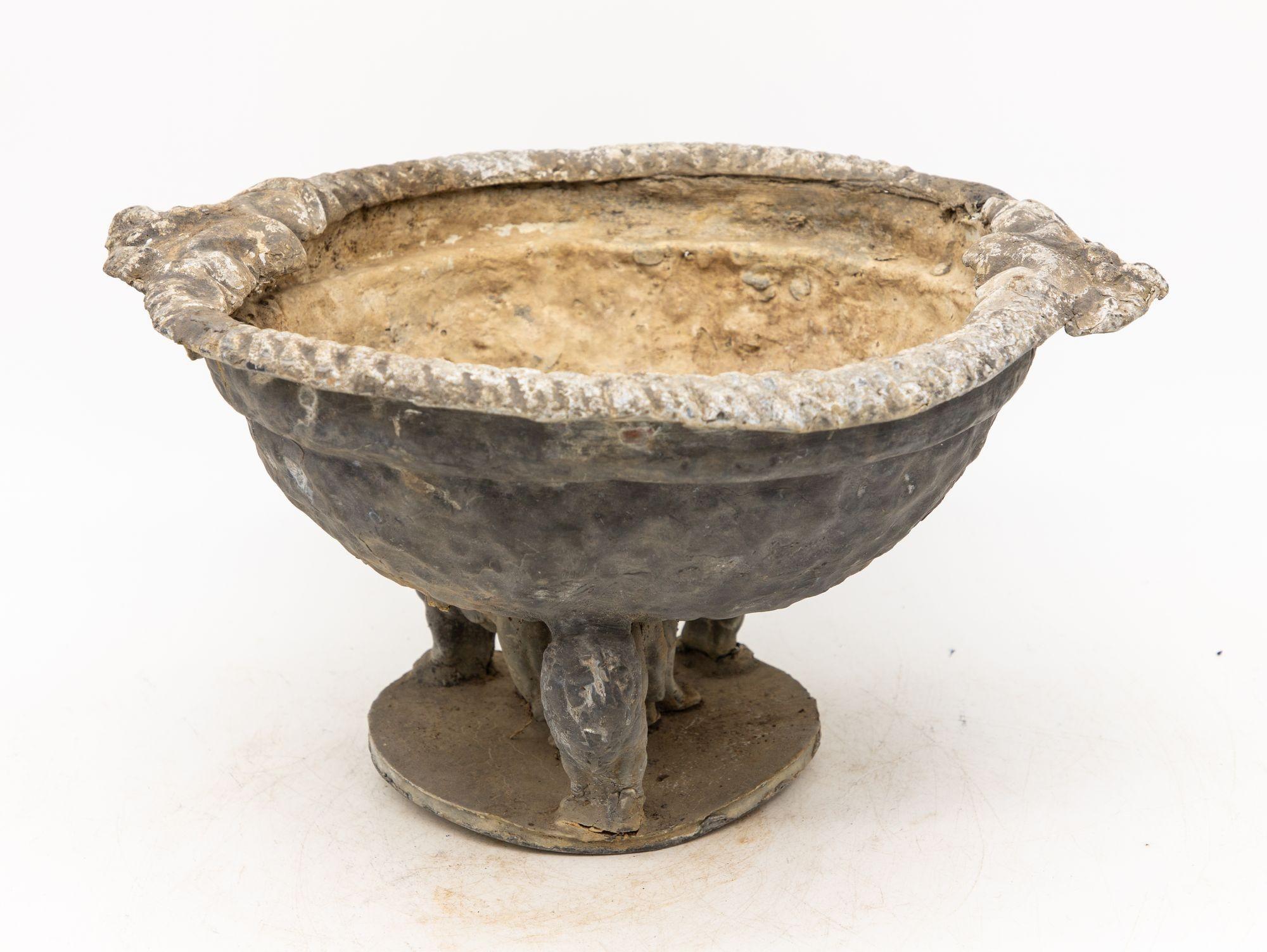 Lead Bird Bath on Lion Supports, late 19th century For Sale 1