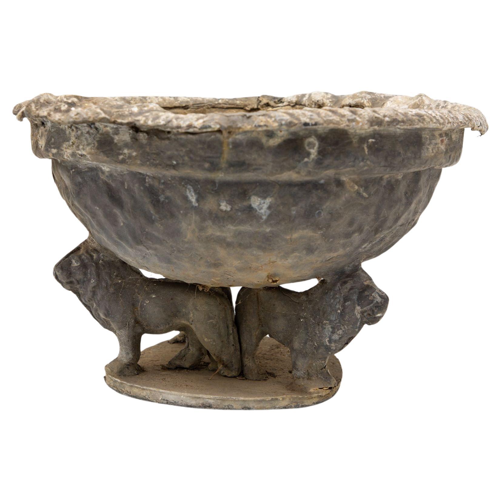 Lead Bird Bath on Lion Supports, late 19th century For Sale
