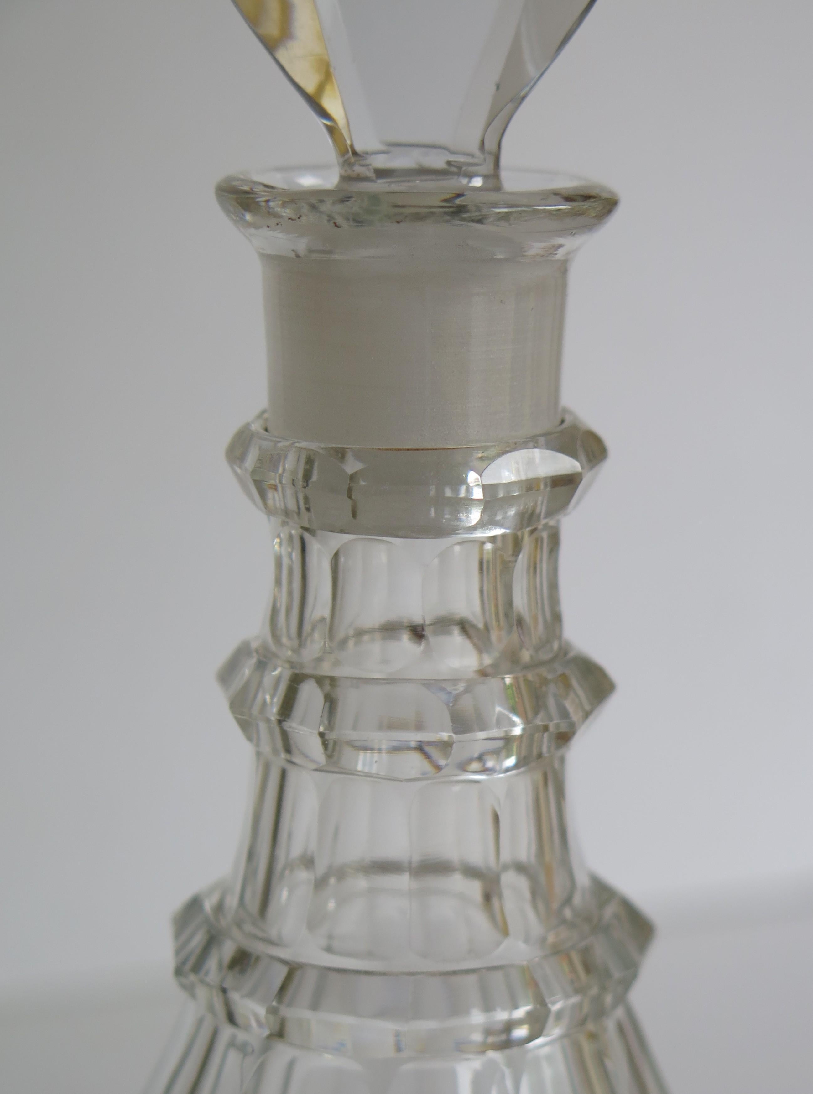 Lead Crystal cut Glass Mallet Decanter Three Neck Rings lozenge stopper, Ca 1790 For Sale 4