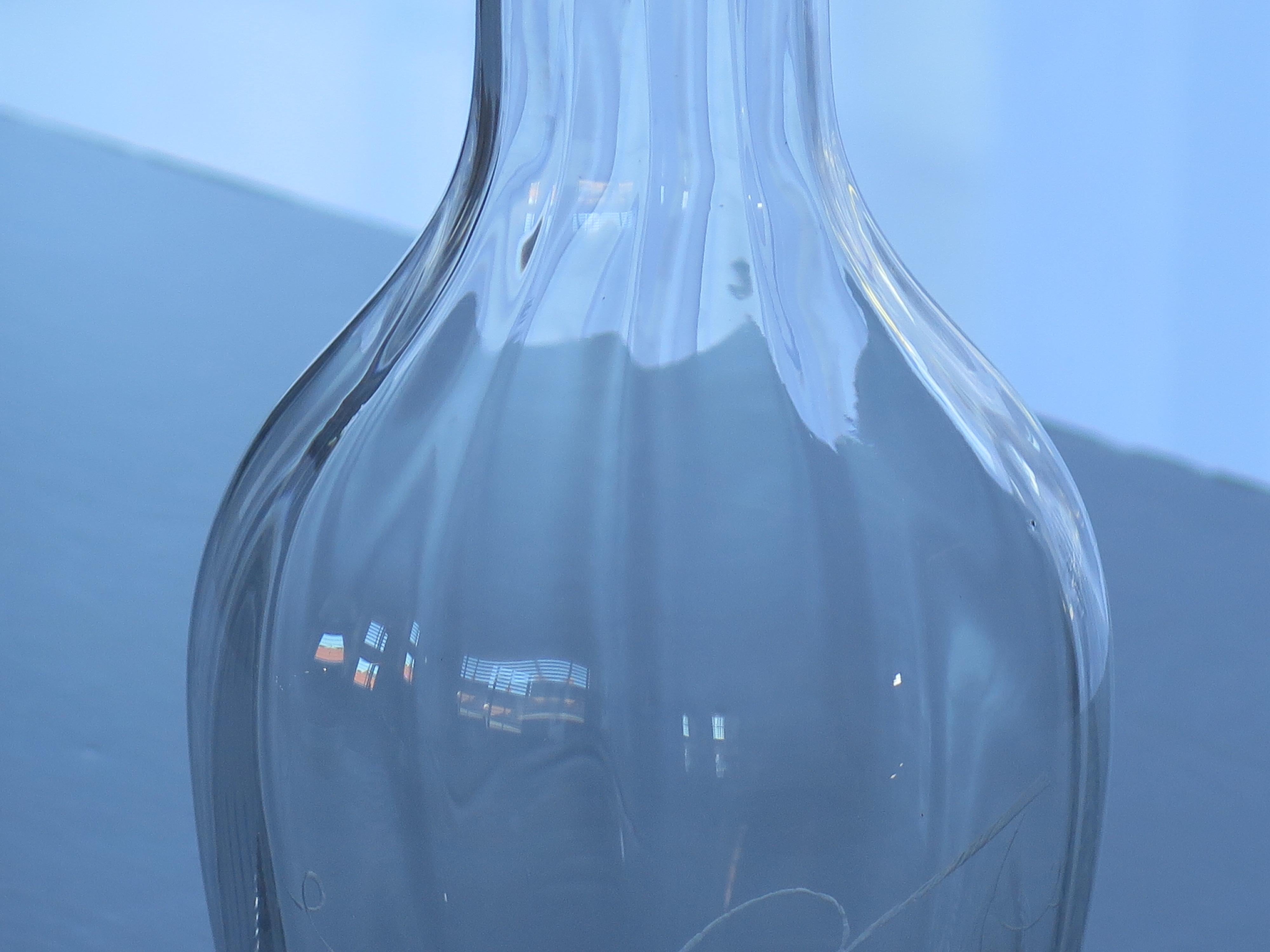 English Lead Crystal Glass Carafe or Decanter with Etched Grape Vine, Mid-20th Century For Sale